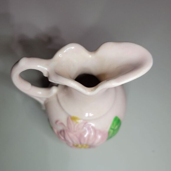 Hull Art Pottery, U.S.A. H-3-5 1/2 Pitcher Gloss Finish New Magnolia Pattern - Picture 4 of 7